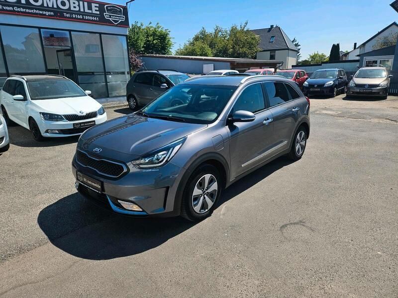Weiß Gebraucht 2018 Kia Niro Spirit SUV | 16.490 € (Guter Preis) - Bild 1/4