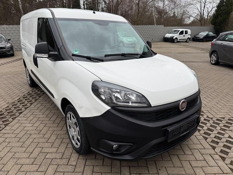 Weiß Gebraucht 2019 Fiat Doblò Van / Kleinbus | 9.250 € (Superpreis) - Bild 1/4