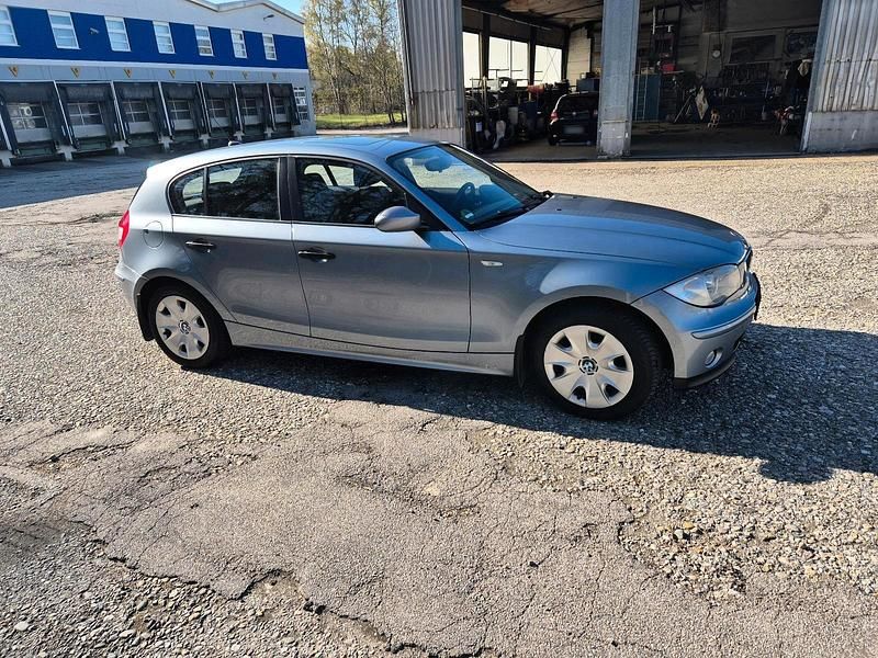 Gebraucht BMW 116 116 PS (85 kW) 2005 Grau Kleinwagen