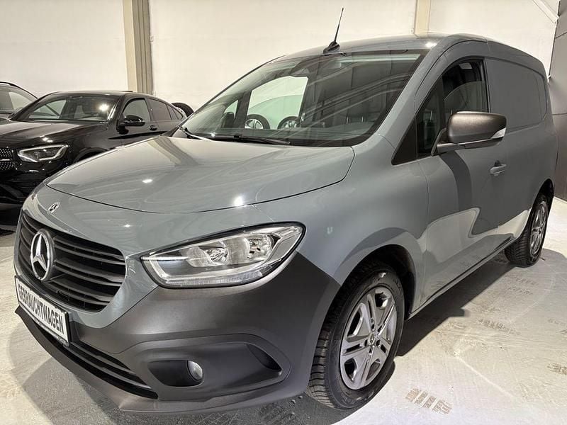 Grau Gebraucht 2022 Mercedes Citan 110 Limousine | 15.900 € (Guter Preis) - Bild 1/4