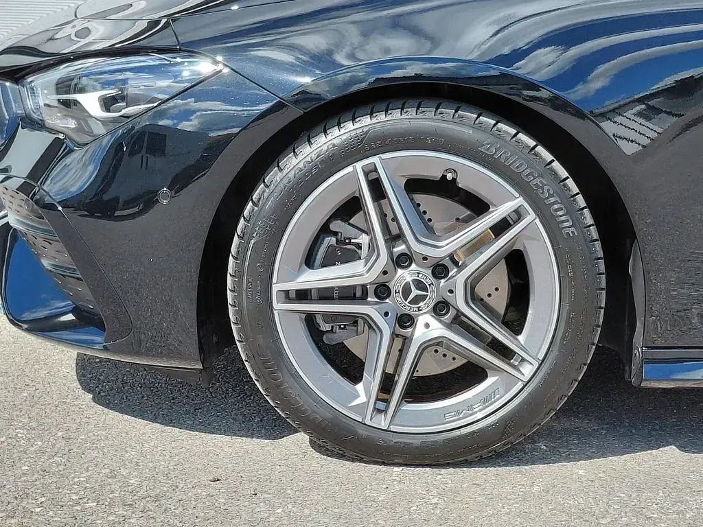 Gebraucht Mercedes CLA220 Premium 190 PS (139 kW) 2025 Schwarz Limousine