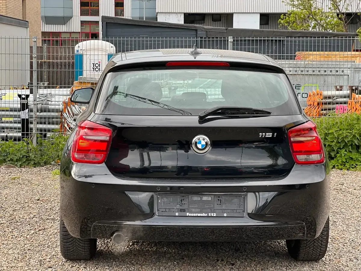 Second-hand BMW 116 136 CP (100 kW) 2014 Negru Hatchback