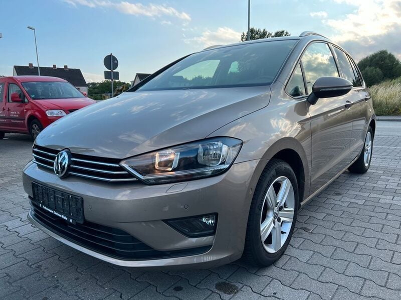 Gold Gebraucht 2015 VW Golf Sportsvan Comfortline Van / Kleinbus | 10.950 € (Superpreis) - Bild 1/4