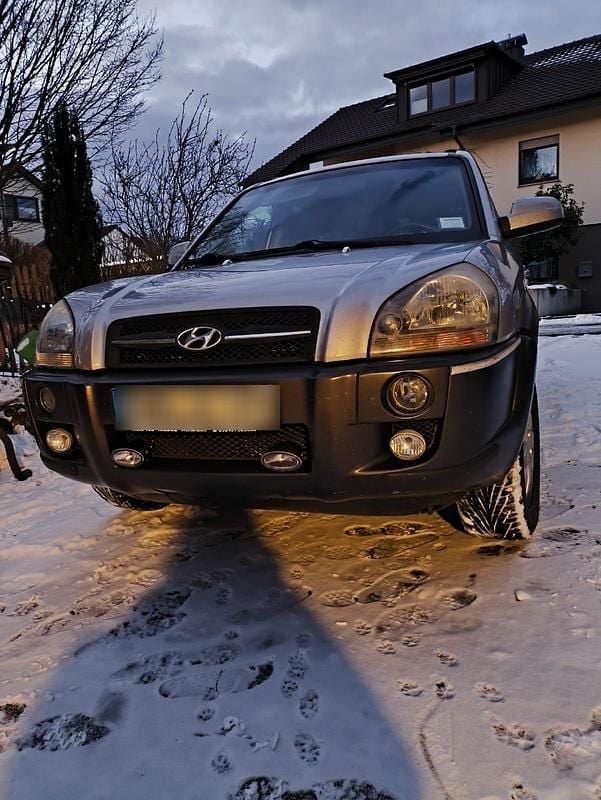 Gebraucht Hyundai Tucson 113 PS (83 kW) 2005 Silber SUV