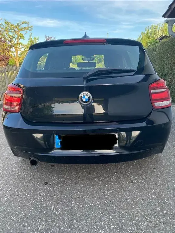 Gebraucht BMW 116 136 PS (100 kW) 2012 Schwarz Kleinwagen