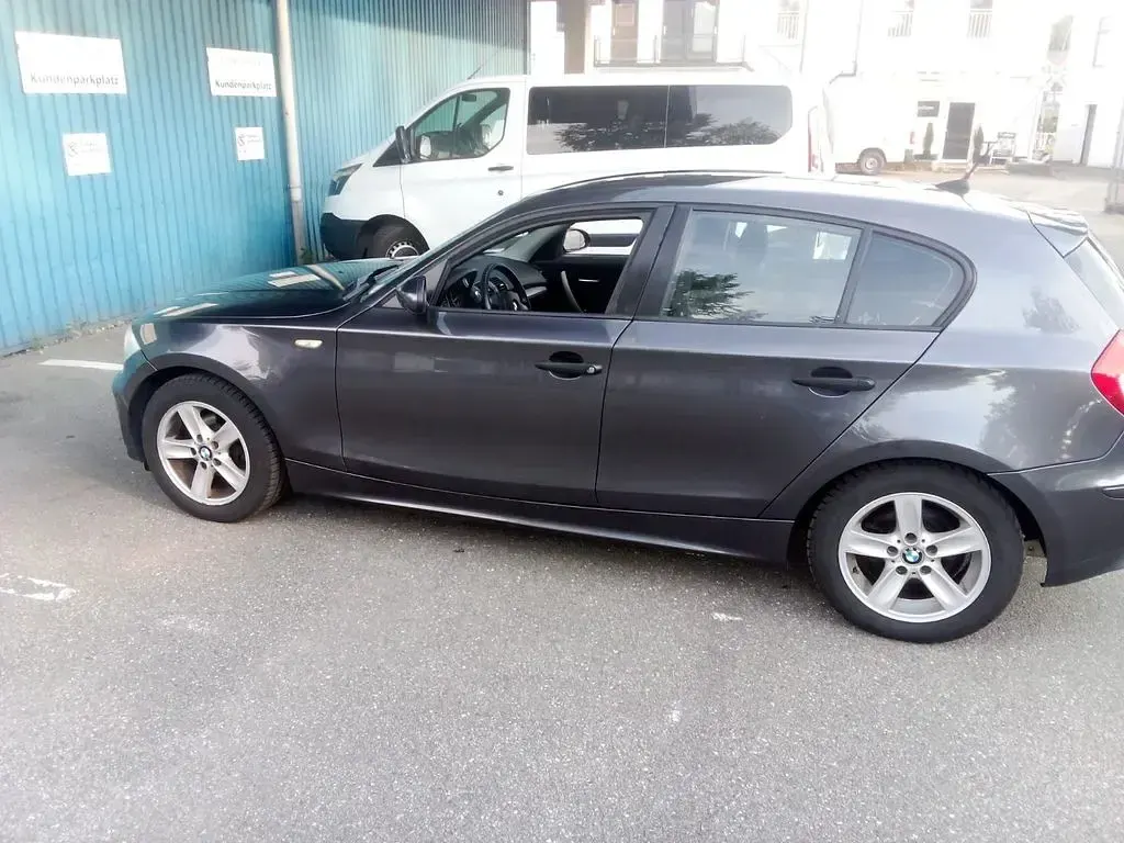 Gebraucht BMW 116 116 PS (85 kW) 2006 Grau Kleinwagen