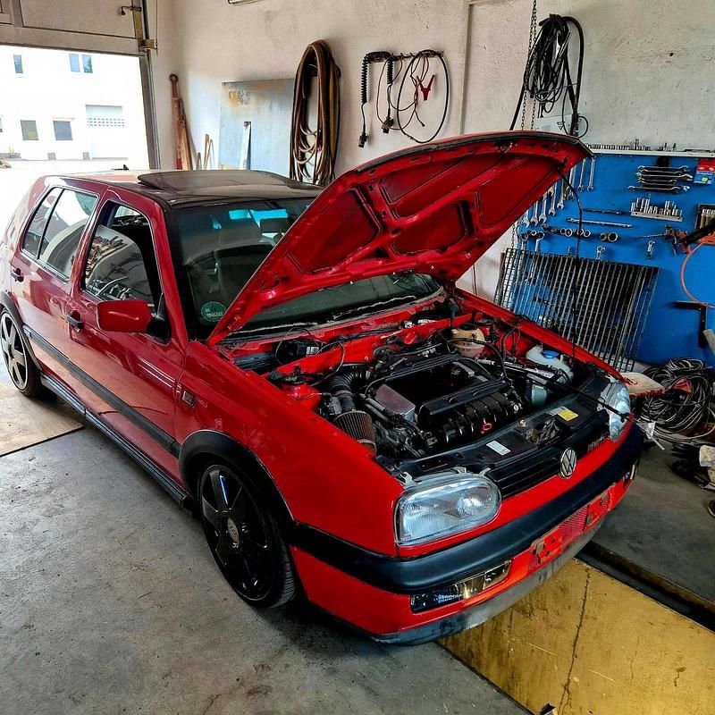 Rot Gebraucht 1994 VW Golf III GTI Kleinwagen | 4.399 € - Bild 1/4