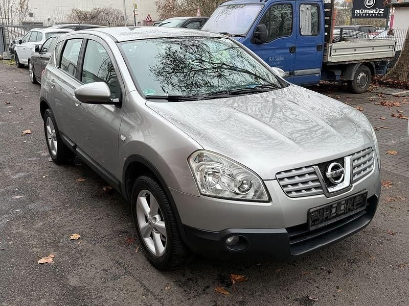 Gebraucht Nissan Qashqai Acenta 141 PS (103 kW) 2009 Silber SUV