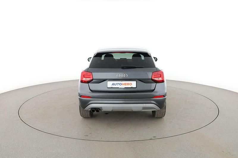Używany Audi Q2 Sport 150 KM (110 kW) 2017 Szary SUV