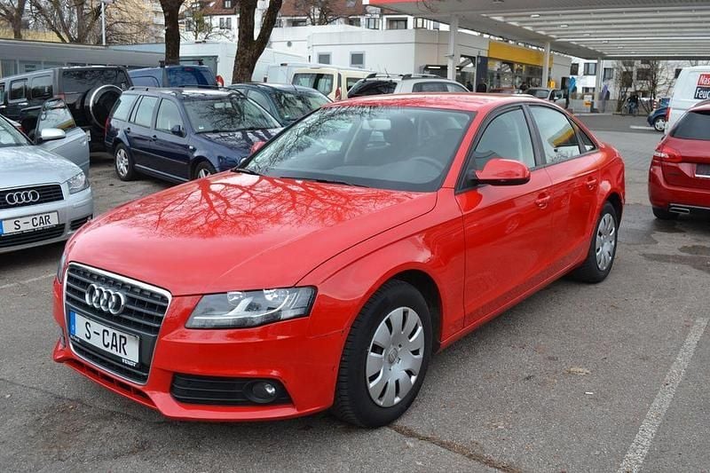 Gebraucht Audi A4 120 PS (88 kW) 2009 Rot Limousine