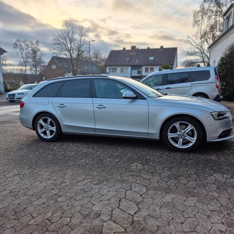 Gebraucht Audi A4 177 PS (130 kW) 2013 Grau Kombi