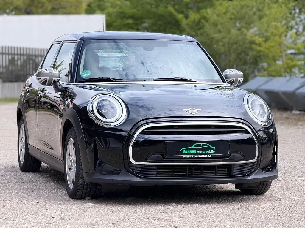 Gebraucht Mini ONE Classic 102 PS (75 kW) 2022 Schwarz Kleinwagen