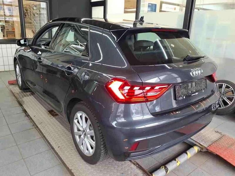 Gebraucht Audi A1 Advanced 116 PS (85 kW) 2022 Manhattangrau metallic/mythoss SUV
