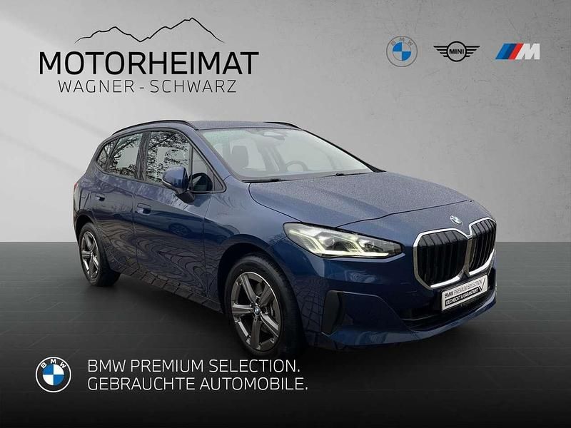 Gebraucht BMW 220 Active Tourer 170 PS (125 kW) 2024 Phytonicblau metallic Van / Kleinbus