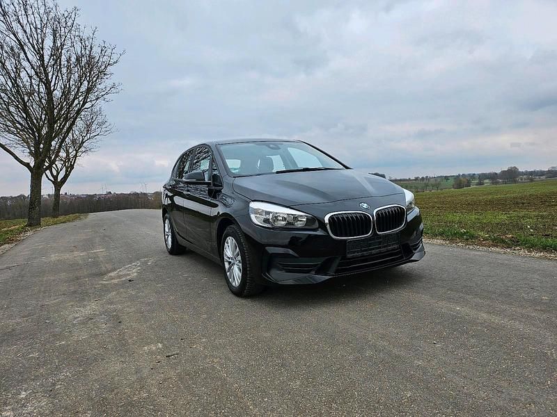 Schwarz Gebraucht 2019 BMW 218 Van / Kleinbus | 9.000 € (Superpreis) - Bild 1/4