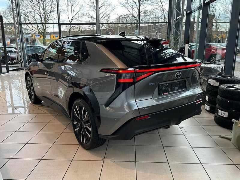 Neu Toyota bZ4X Lounge 252 kW (343 PS) 2026 Grau SUV