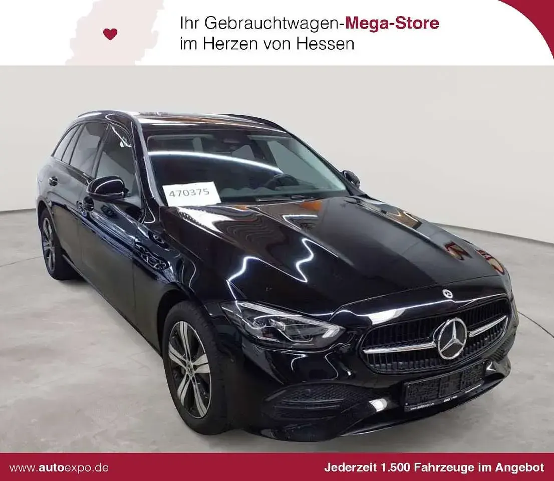 Gebraucht Mercedes C300e Avantgarde 204 PS (150 kW) 2023 Kombi