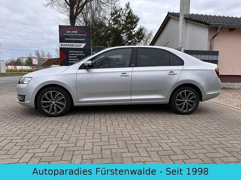 Silber Gebraucht 2015 Skoda Rapid Limousine | 8.950 € (Fairer Preis) - Bild 1/4