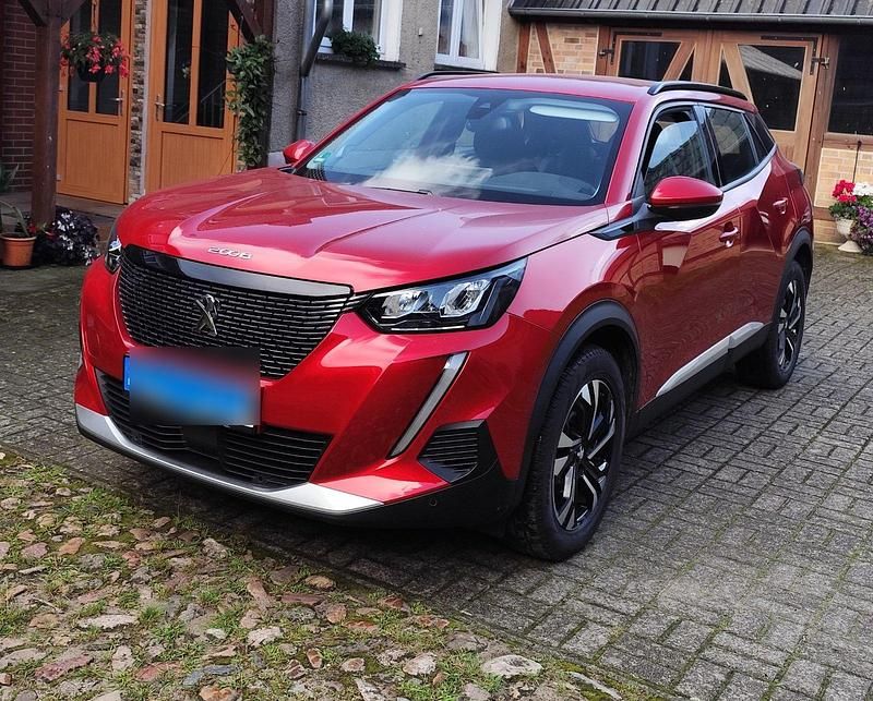 Rot Gebraucht 2020 Peugeot 2008 SUV | 17.000 € (Guter Preis) - Bild 1/3
