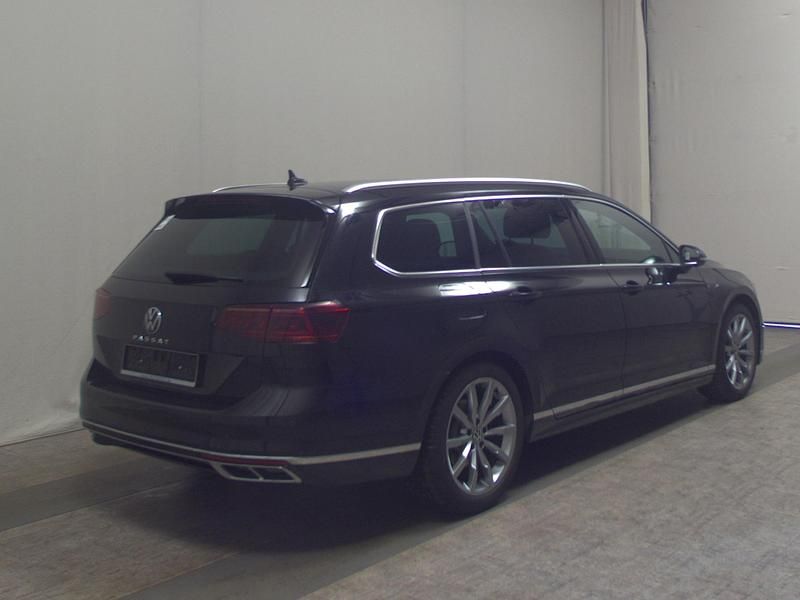 Gebraucht VW Passat R-line 200 PS (147 kW) 2022 Schwarz Kombi