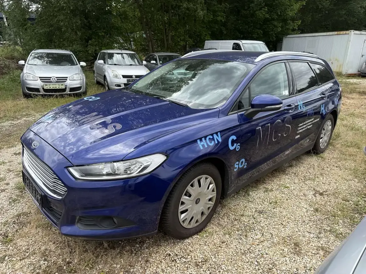 Gebraucht Ford Mondeo Trend 150 PS (110 kW) 2017 Blau Kombi