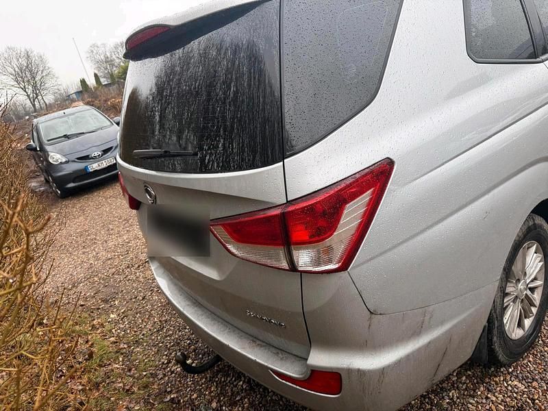 Gebraucht Ssangyong (KGM) Rodius 2015 Grau Van / Kleinbus