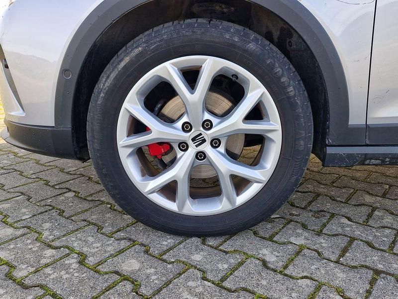 Gebraucht Seat Arona FR 150 PS (110 kW) 2024 Urban silber metallic / da (metallic) SUV