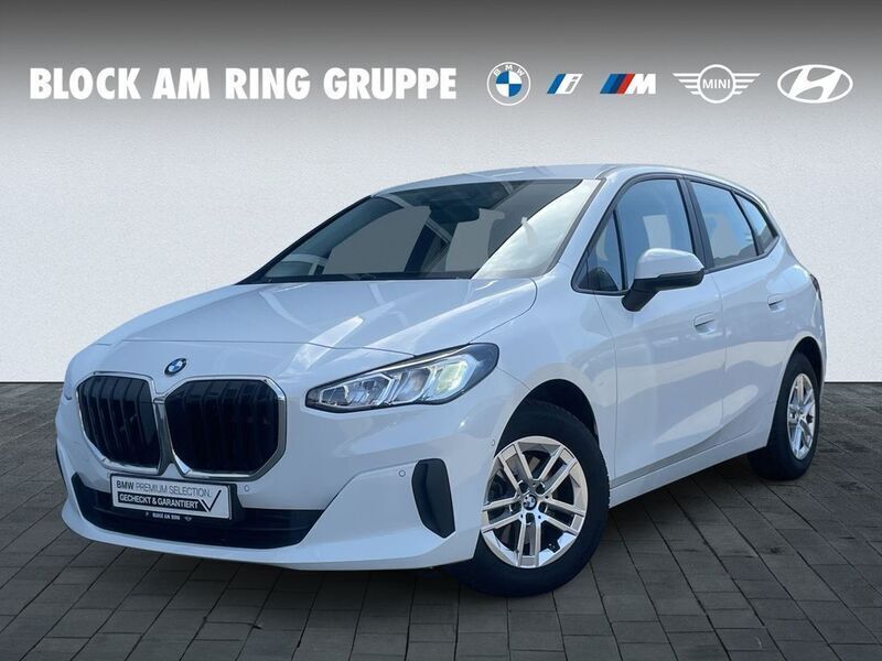Andere farbe Gebraucht 2022 BMW 218 Active Tourer Van / Kleinbus | 24.690 € (Guter Preis) - Bild 1/4