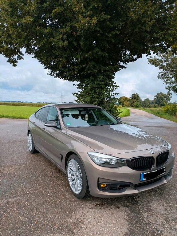 Gelb Gebraucht 2013 BMW 320 Gran Turismo Sport Line Limousine | 13.200 € (Fairer Preis) - Bild 1/4