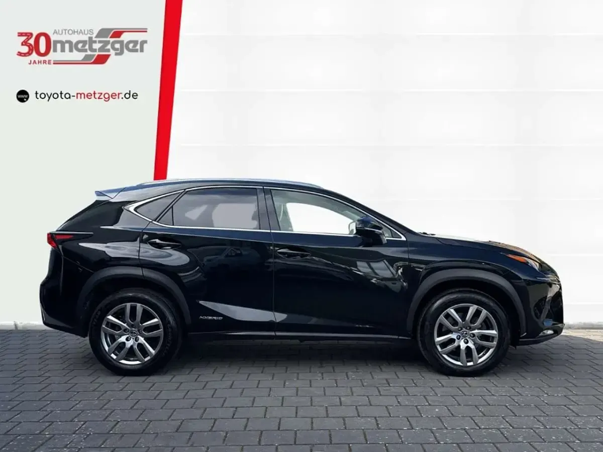 Gebraucht Lexus NX300h Launch Edition 197 PS (144 kW) 2018 Andere SUV