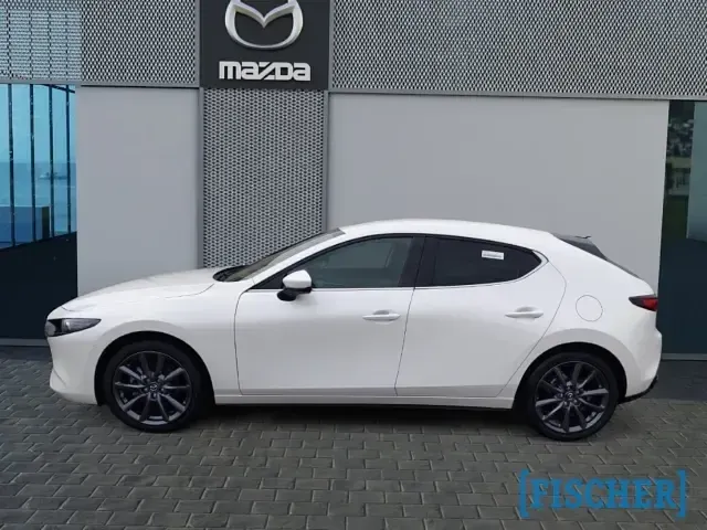 Gebraucht Mazda 3 Exclusive-Line 140 PS (102 kW) 2024 Weiss Limousine