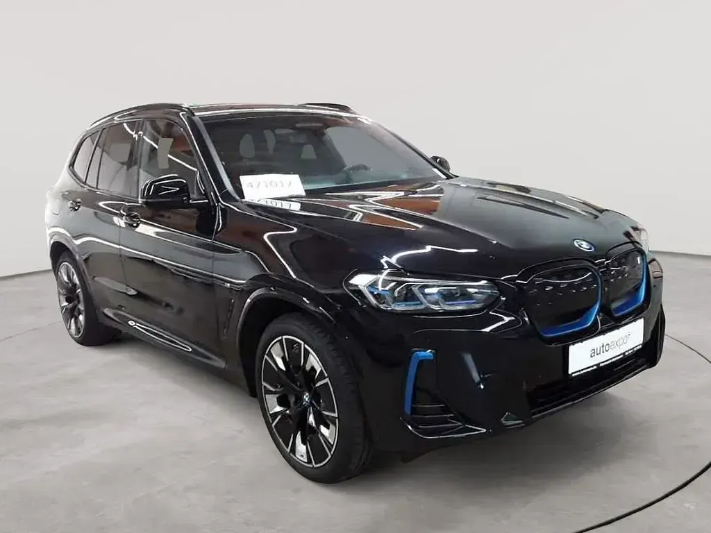 Gebraucht BMW iX3 Impressive 210 kW (286 PS) 2023 Schwarz SUV