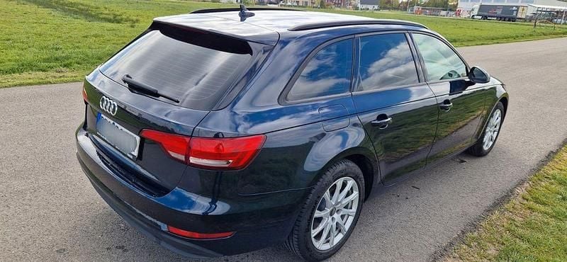 Second-hand Audi A4 150 CP (110 kW) 2016 Albastru Break