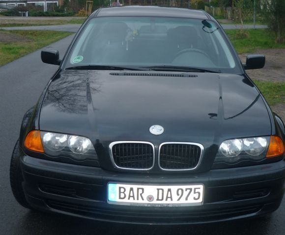 Gebraucht BMW 316 143 PS (105 kW) 2000 Schwarz metallic Limousine