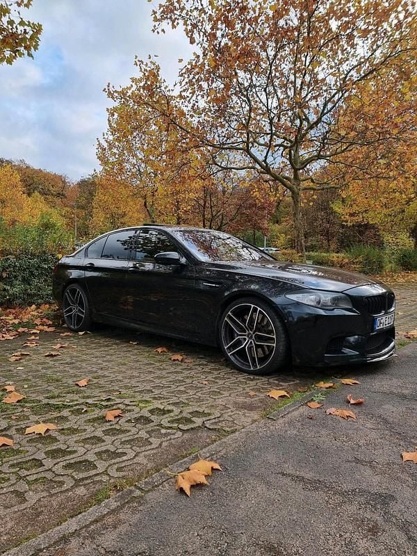 Schwarz Gebraucht 2012 BMW M5 Limousine | 28.000 € (Fairer Preis) - Bild 1/4