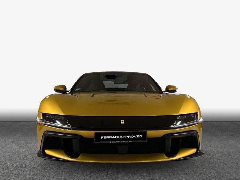 Gebraucht Ferrari 12 Cilindri 831 PS (611 kW) 2025 Gelb