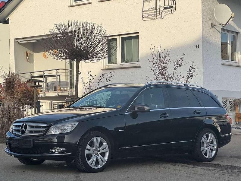 Schwarz Gebraucht 2009 Mercedes C350 Kombi | 9.990 € (Fairer Preis) - Bild 1/4
