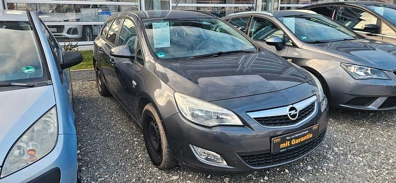 Second-hand Opel Astra 140 CP (102 kW) 2013 Gri Break