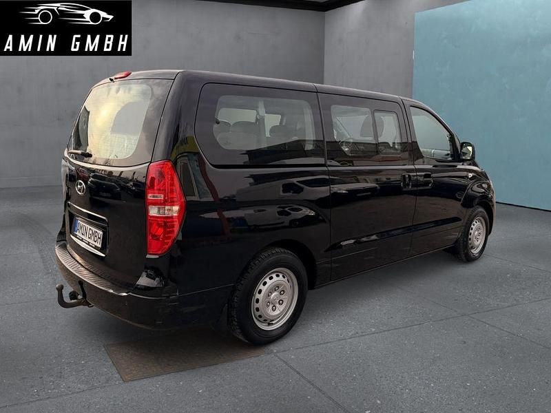 Gebraucht Hyundai H-1 170 PS (125 kW) 2012 Schwarz Van / Kleinbus
