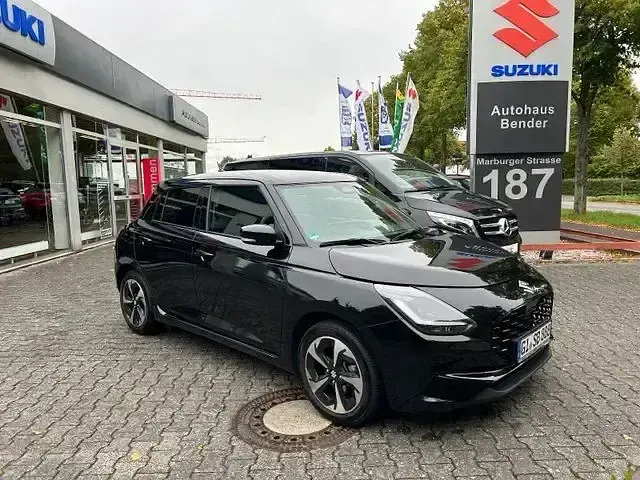 Gebraucht Suzuki Swift Comfort+ 83 PS (61 kW) 2024 Schwarz Kleinwagen