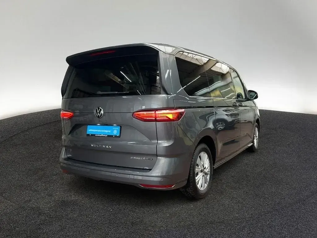 Gebraucht VW Multivan Basis 177 PS (130 kW) 2025 X3 indiumgrau metallic Van / Kleinbus