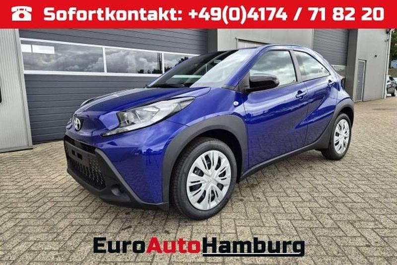 Juniper blue metallic Neu 2025 Toyota Aygo Business Edition Kleinwagen | 17.090 € - Bild 1/4