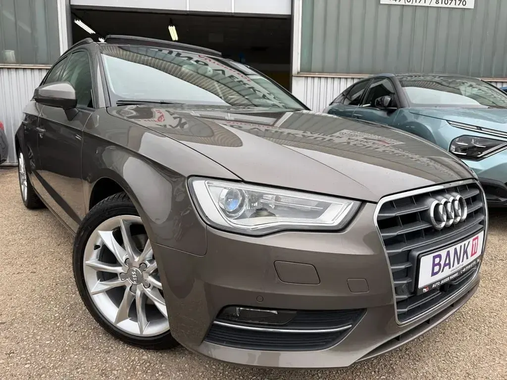 Gebraucht Audi A3 Ambition 150 PS (110 kW) 2015 Grau Limousine