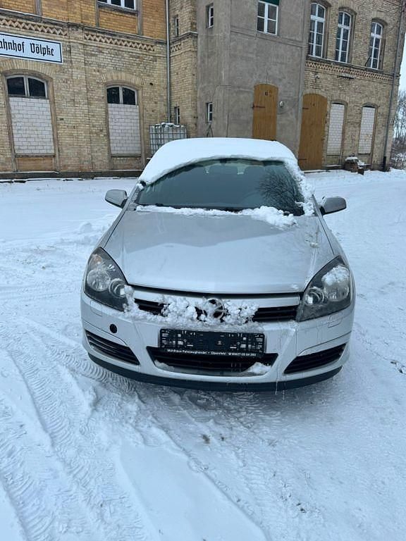 Gebraucht Opel Astra Sport 105 PS (77 kW) 2004 Schwarz Limousine