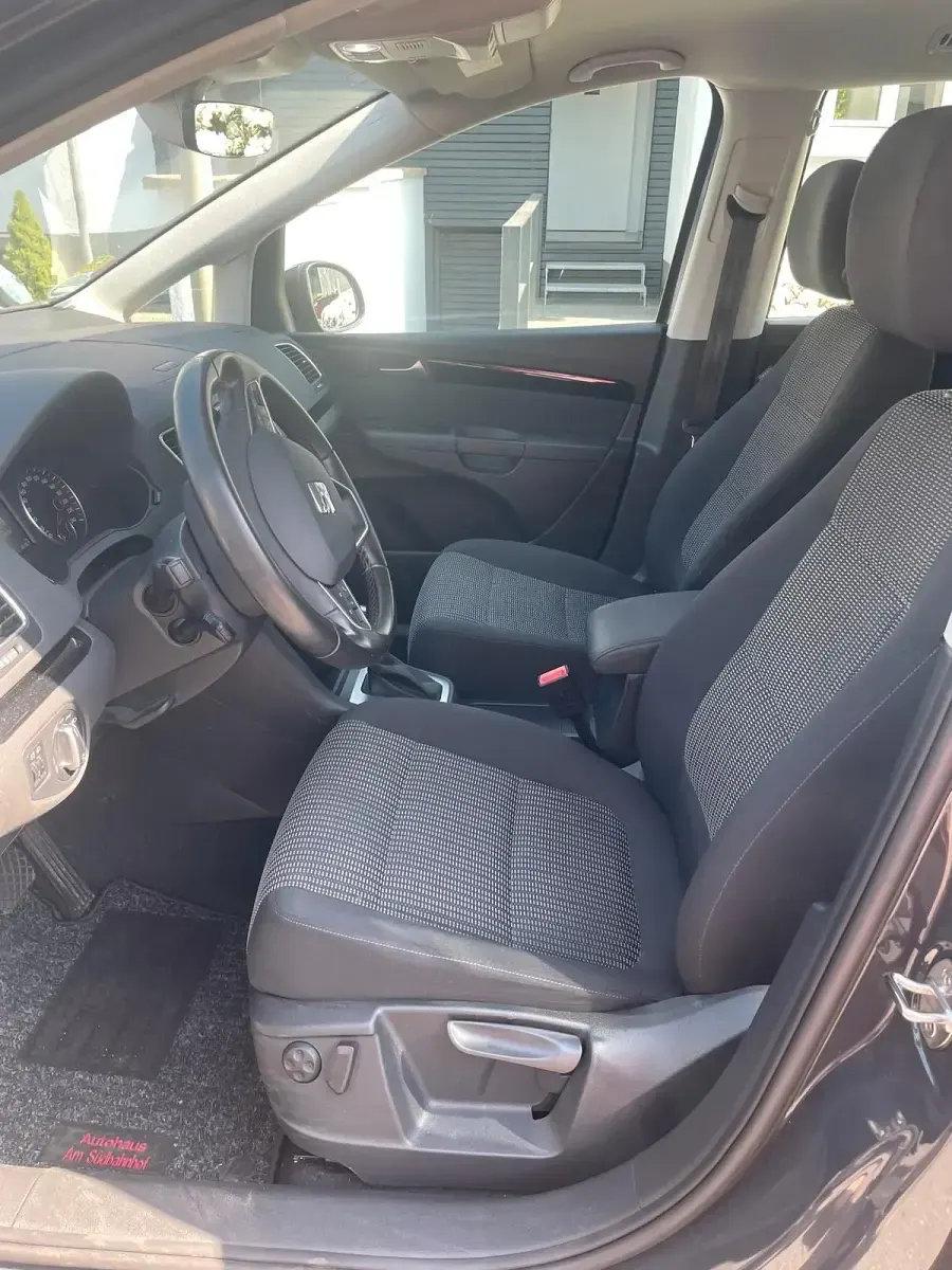 Gebraucht Seat Alhambra Style 150 PS (110 kW) 2022 Grau Van / Kleinbus