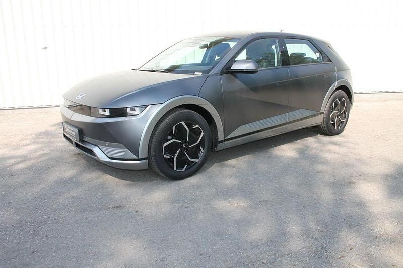 Shooting star Gebraucht 2022 Hyundai Ioniq 6 Dynamiq Limousine | 28.450 € (Etwas zu teuer) - Bild 1/4