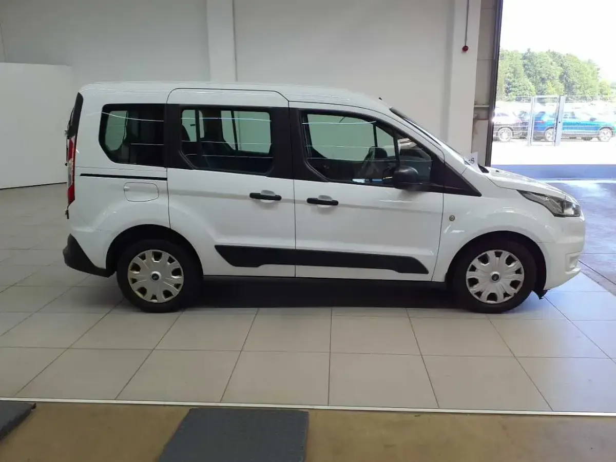 Gebraucht Ford Transit Connect Trend 100 PS (73 kW) 2019 Frostweiß Van / Kleinbus