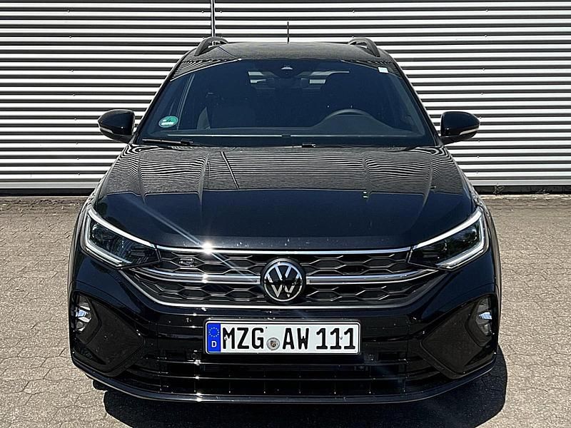 Gebraucht VW Taigo R-line 110 PS (80 kW) 2023 Deep black perleffekt (metallic) SUV