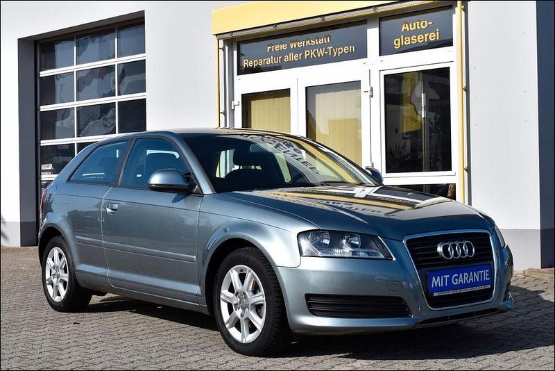 Gebraucht Audi A3 Ambiente 125 PS (91 kW) 2009 Grau Kleinwagen