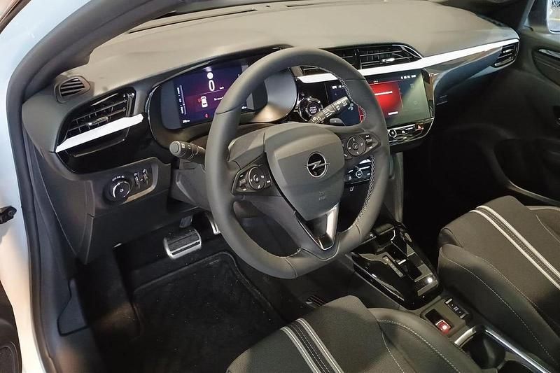 Gebraucht Opel Corsa 101 PS (74 kW) 2024 Rot kardio rot met. Kleinwagen